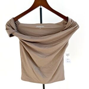 Abercrombie & Fitch Small Top in Tan